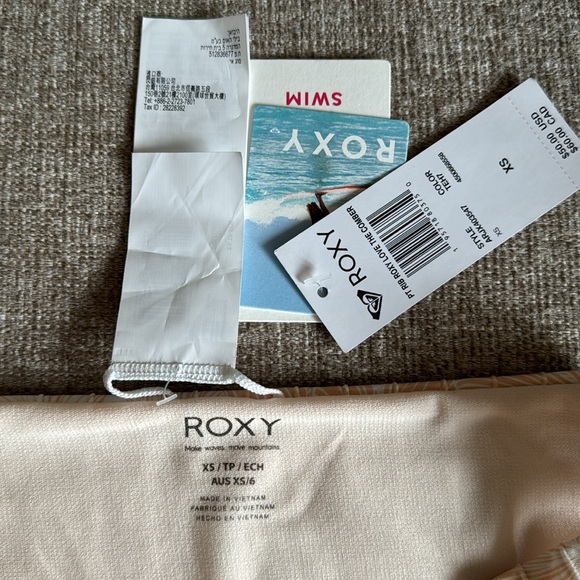 Roxy Swim bottoms - Picture 2 of 4